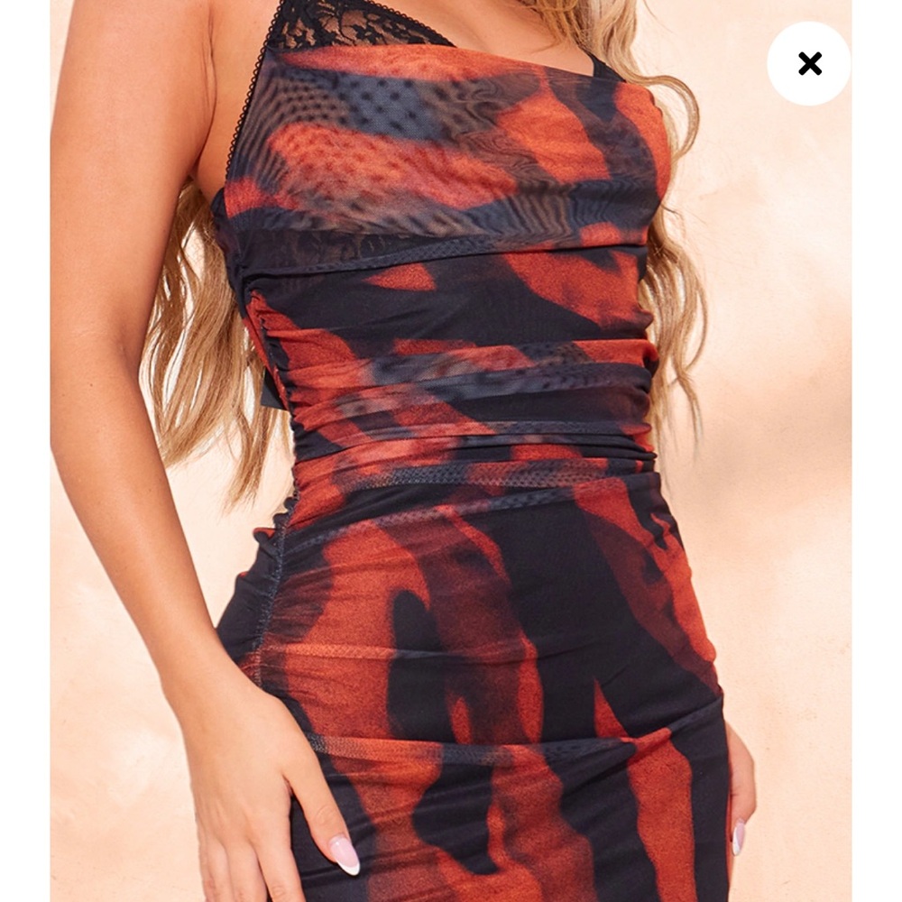PrettyLittleThing Black & Red Strapless Mesh Maxi Gown - Picture 2 of 4